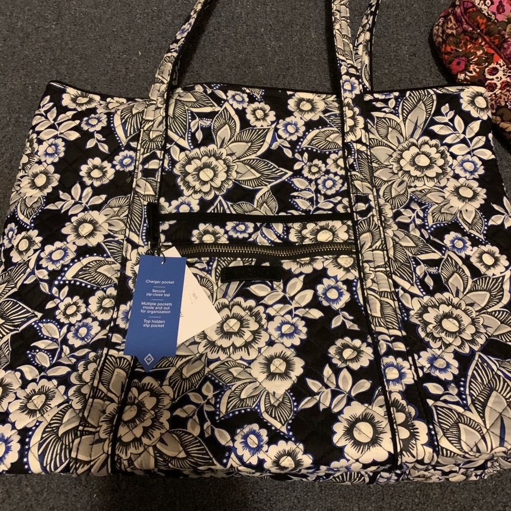 Iconic Vera tote